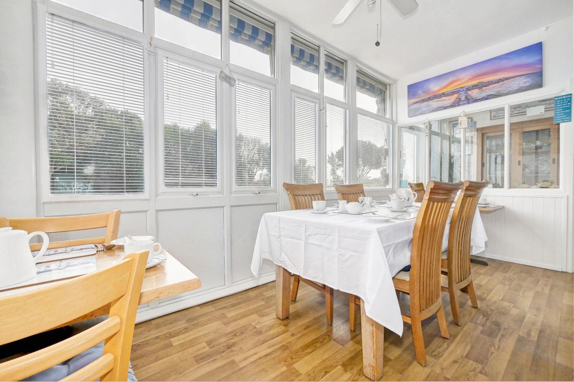 Bay Lodge Guest House Истборн Екстериор снимка
